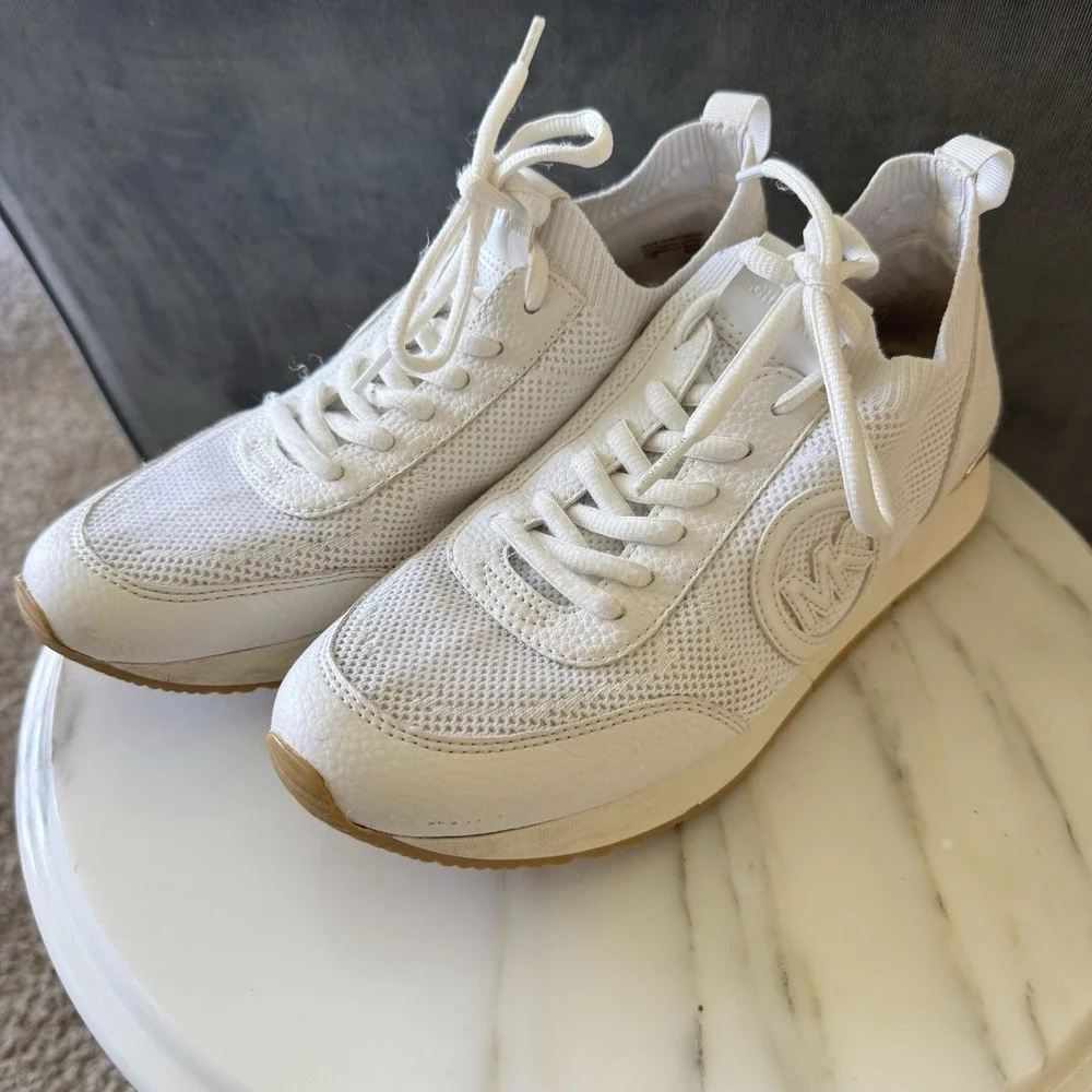 Michael Kors Jenkins Women's 7.5 Stretch Knit Trainer Sneaker MK White / Gold